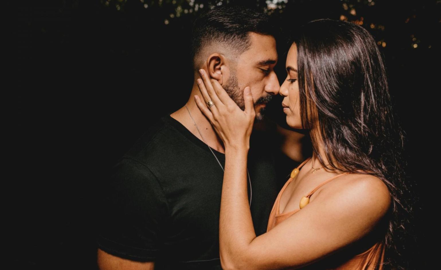 Eltern im Austausch während eines Workshops